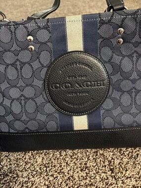 Coach Navy & Cream Signature Stripe Messenger Bag - Coach